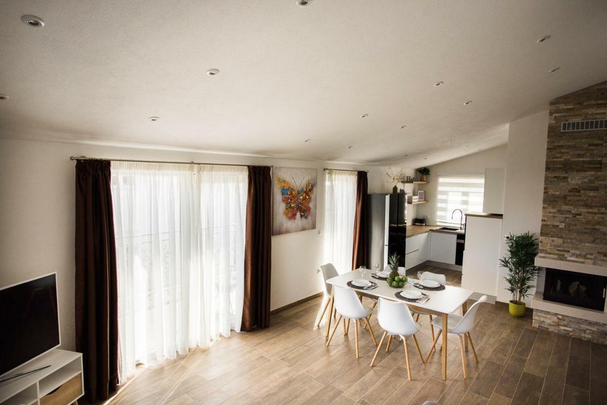 Apartments Cambio Kaštela Extérieur photo