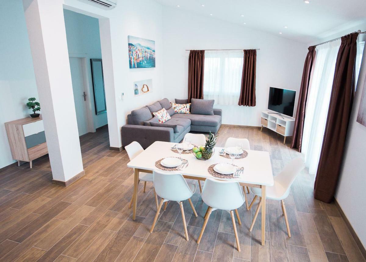 Apartments Cambio Kaštela Extérieur photo
