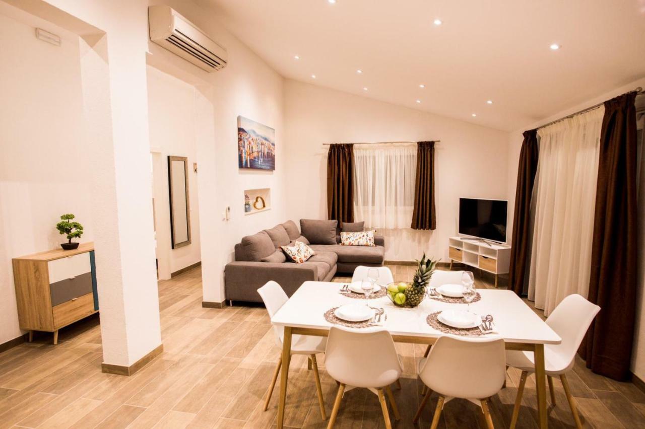Apartments Cambio Kaštela Extérieur photo